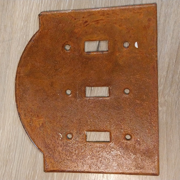 Gecko Light Switch Plate - Picture 2 of 4